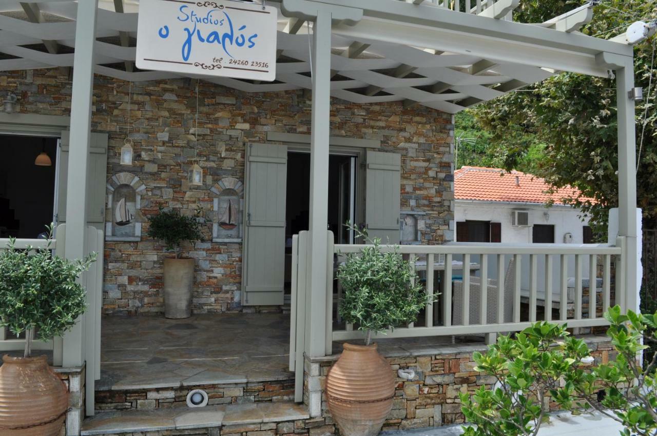 Studios Yalos Chorevtón Exteriér fotografie